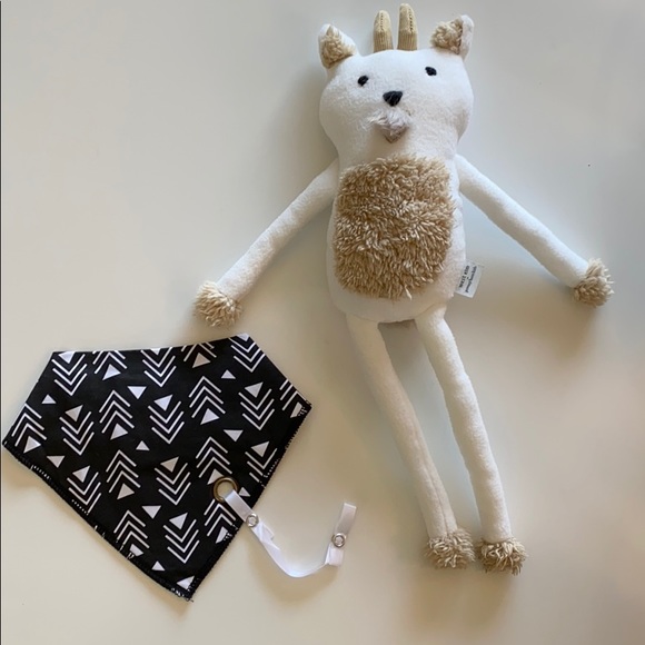 bandana bib with pacifier clip - Picture 4 of 8